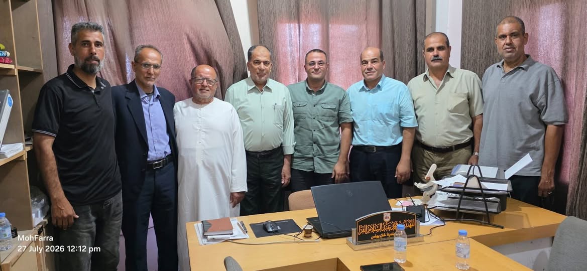 تهنئة المهندس محمد عبدالسلام الفرا بتوليه مدير عام بلدية خانيونس